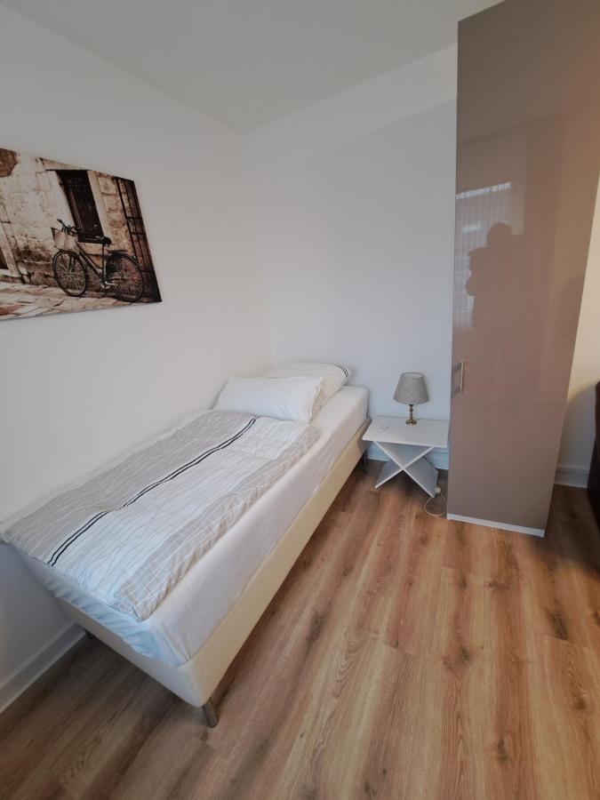 Mönchengladbach Muttis Apartment מראה חיצוני תמונה